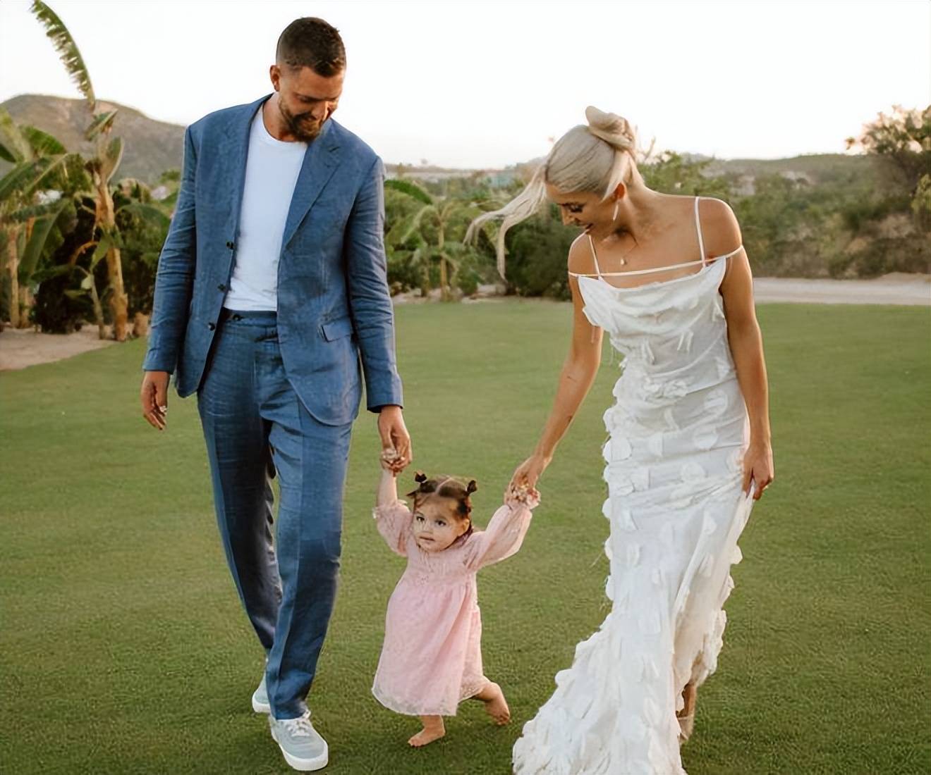 甩过名模詹娜,娶了布克前女友妹妹_帕森斯_合同_比赛