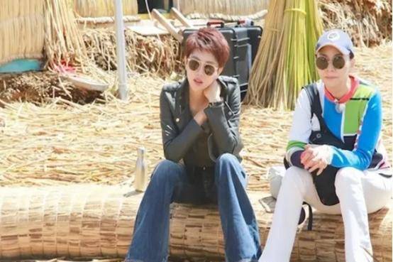 姜妍身形火辣到极点连最大号泳装也招架不住连林志玲都羡慕