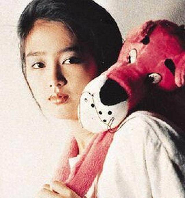 原创当了31年隐形情人刘德华终于公开表白朱丽倩没白付出