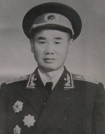 这三人曾同在一个旅工作后来一个当了大将两个当了上将