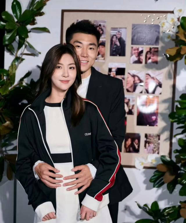 高诗岩求婚成功女友身材亮眼且疑似怀孕