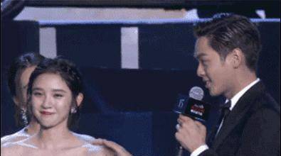 鹿晗和关晓彤公开前,曾经和迪丽热巴在节目中被组过cp.