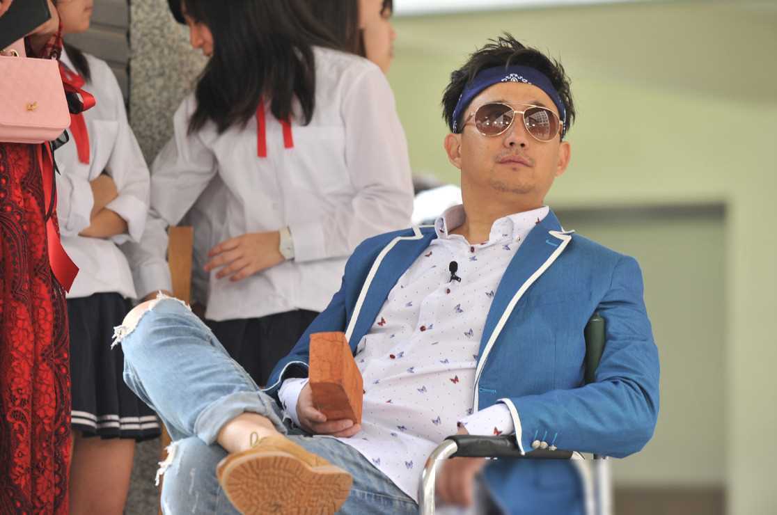 善恶终有报:黄磊丑闻引爆舆论,形象崩塌终遭报应_黄晓明_工作_因为