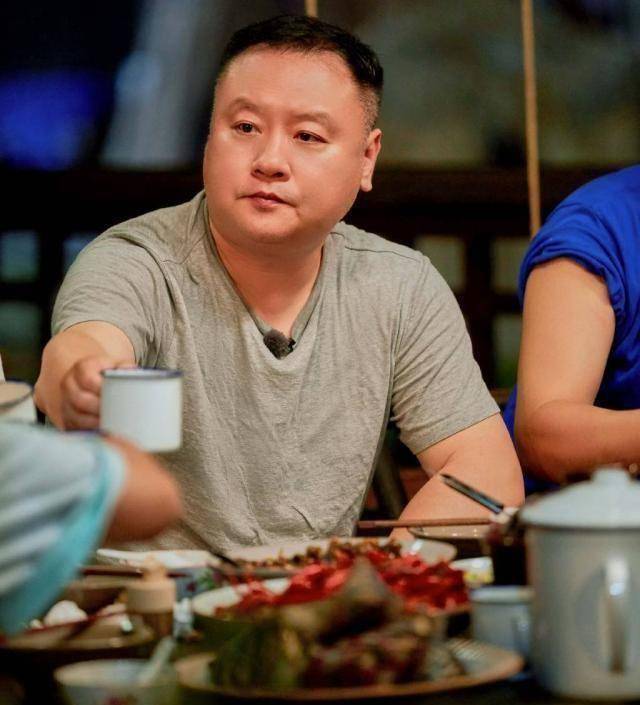 多名大v力挺滕华涛没有甩锅给鹿晗某些人心太脏