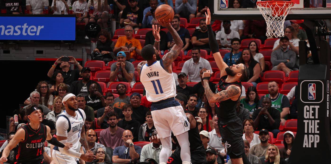 一个赛季50胜!小牛队将热火队的五连胜翻倍,击败鹈鹕队夺得分区冠军