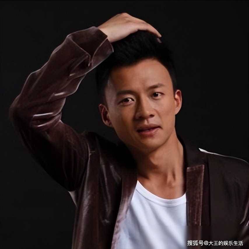 原创跑了十几年龙套终爆红37岁唐曾与赵丽颖搭档凭演技火出圈