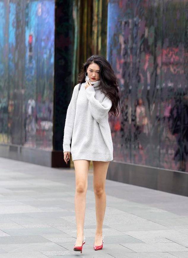 原创下衣失踪显腿长不是所有的美女都有大长腿展示需要身材有料