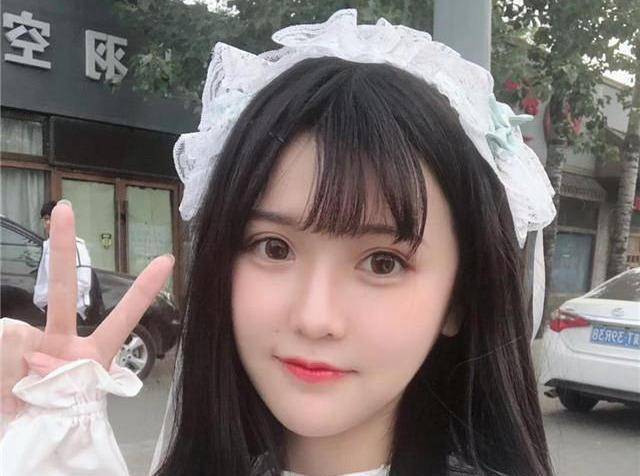 原创00后小美女木汁收入过百万放养长大爸妈几乎不管我