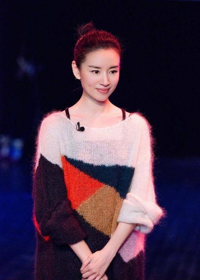 舞林大会》,舞姿撩人笑容甜,38岁仍旧美过小姑娘_潘粤明_观众_刘亦菲