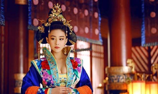 萧淑妃姿容绝色,深得李治宠爱.