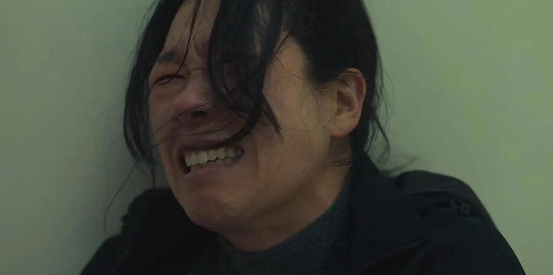 其三,避免非青年演员的角色脸谱化和刻板化.