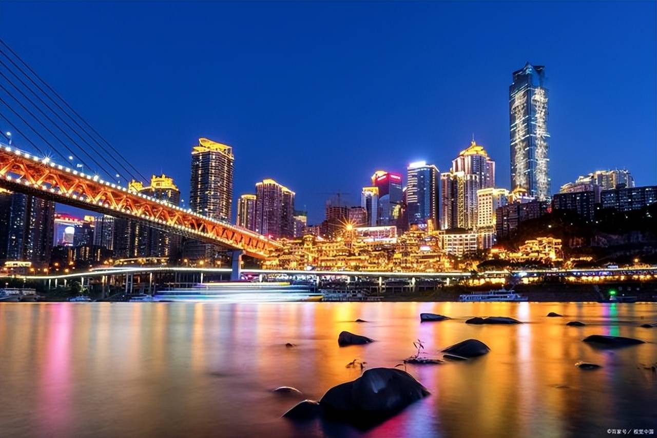 去重庆旅游5天要花多少钱去重庆旅游是自由行好还是跟团好