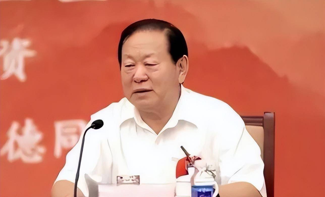 原创山西人的好书记胡富国99年离晋赴京万人送含泪允诺死后回山西