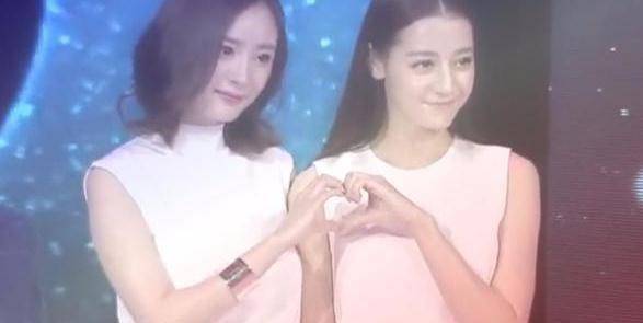 原创迪丽热巴现在这么火多亏了杨幂的支持和照顾太能干也好