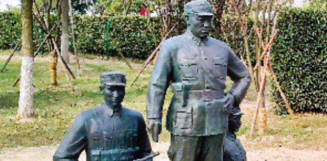 国军名将,鏖战三天壮烈牺牲,夫人身怀六甲独闯军营取回头颅_将军_日军