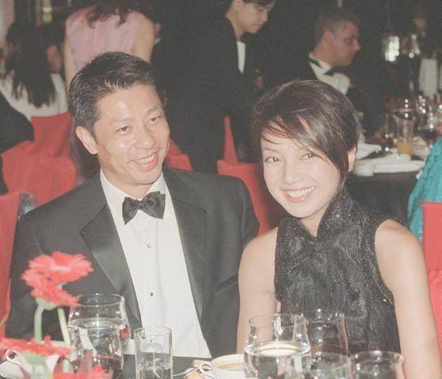 原创港姐杨婉仪欠债抵押后冠选美拿冠军并非进入保险箱