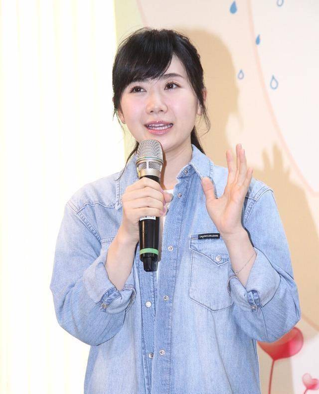 否则,如果真的要挽回福原爱,不如让孩子和福原爱妈妈一起回日本,大家