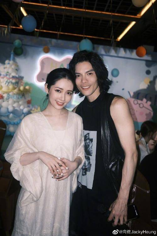 向佐无限超越班2提及郭碧婷泪洒现场网友热议爱情真谛