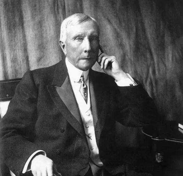 洛克菲勒穷小子逆袭亿万富翁离不开父亲的抓弄和刁难