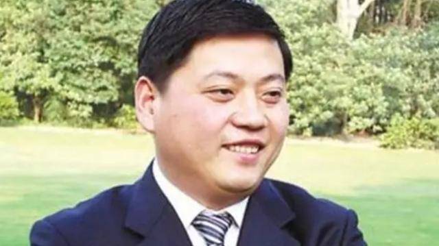 原创中国包飞机第一人王均瑶17岁辍学25岁成温州首富38岁离世