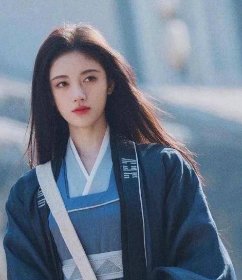 鞠婧祎地位尴尬_李沁_祝绪丹_赵露思