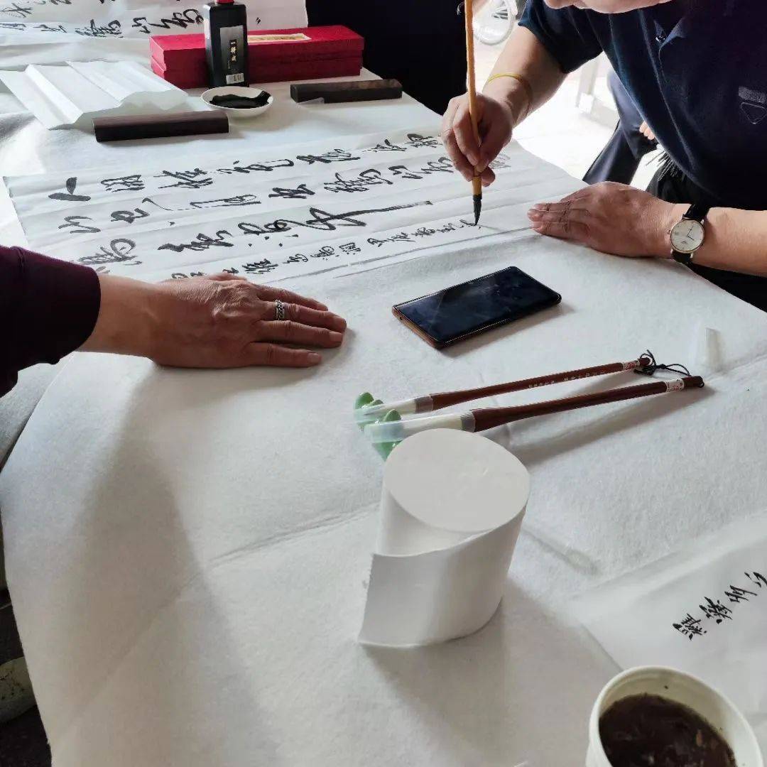 罗海泉笔庄赤峰市红山区新的书画艺术交流聚集地