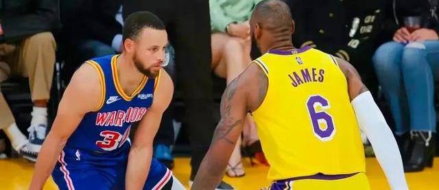 詹姆斯透露无球库里更致命对手绝望