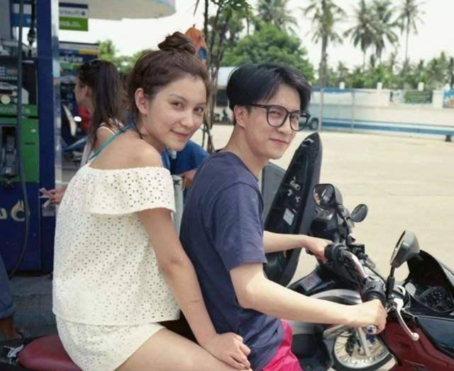 原创李雨桐曝光恋情细节因工作结缘吴懿韬感谢神秘物品带给她幸运