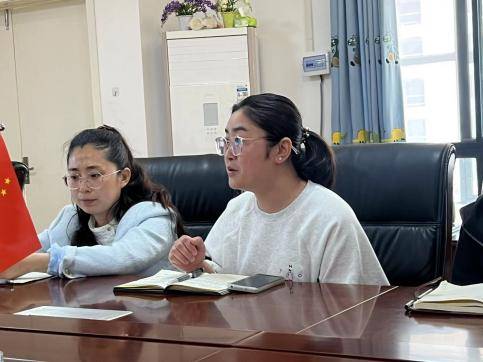 郭庆茹老师说:以往的环境创设是以教师为主题,呈现的是教师想要的内容