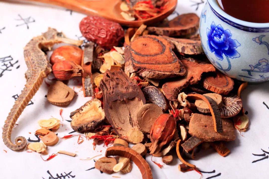 一咳嗽一笑就漏尿对付尿失禁只需一个方子