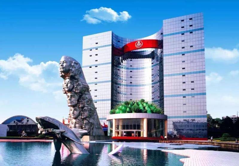 四川最"奇特"的大楼,曾入选"十大丑陋建筑",却成当地地标_五粮液_旅游