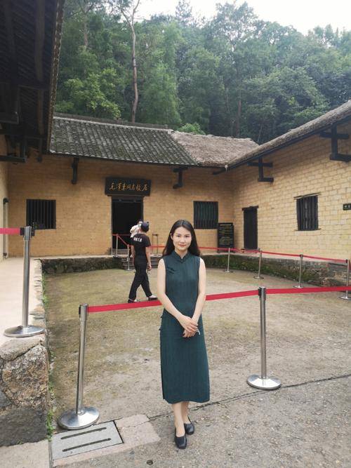 塔城市到韶山跟团旅游12天需要多少钱人均只要280赶紧码住