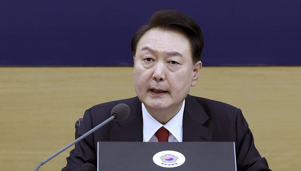 尹锡悦的执政党在国会选举中输了