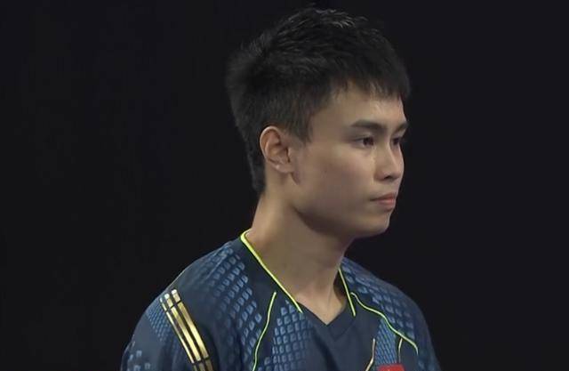 国乒世乒赛首败!周启豪1-4,男单下半区失守,无缘包揽_
