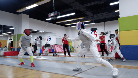 亮剑邕城2024广西威宁青运村杯击剑公开赛线上人气冠军巩尚恒