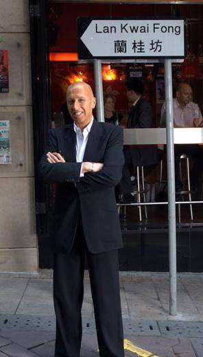 放弃美国和加拿大国籍,百亿富豪带着全部身家,坚持加入中国国籍