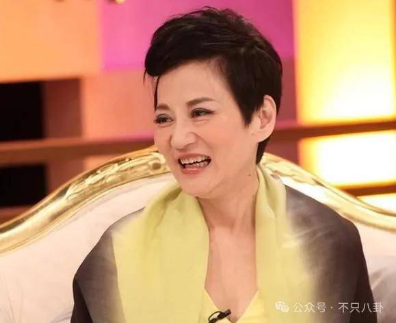 原创都在劝黄子佼老婆离婚就连媒人也开始后悔自责了