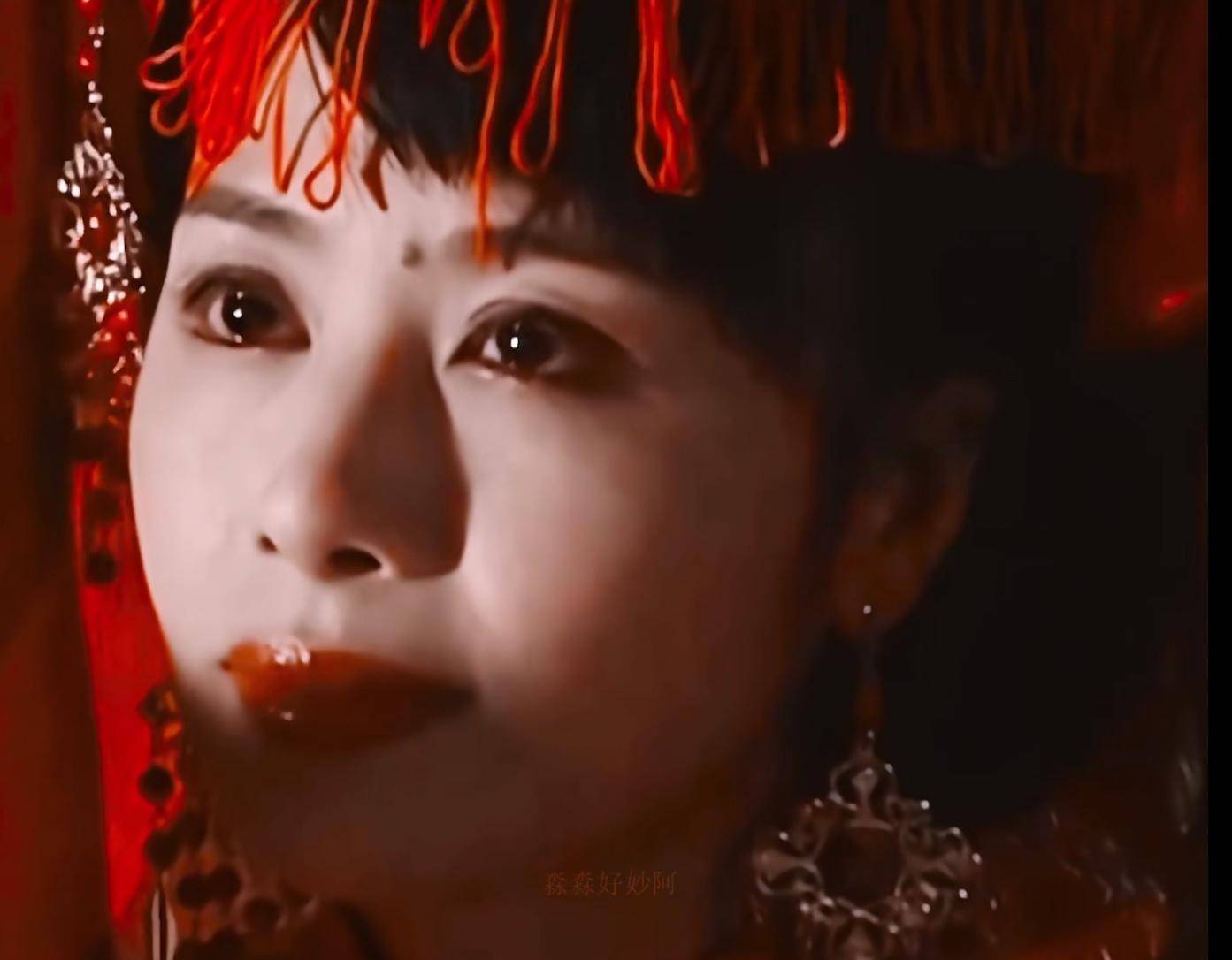 原创杨紫又赌对了承欢记46岁女n号一出场牢牢抓住我的眼球