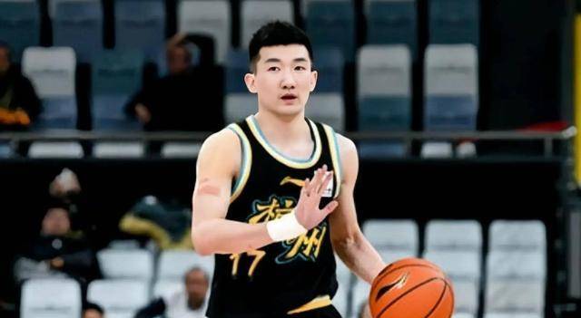 朱俊龙伤势曝光孙铭徽复出,广厦男篮备战冲击八强