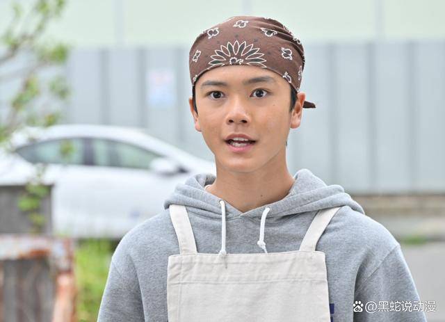 原创假面骑士555特别篇外传剧照公开沙滩王者露出了经典笑容