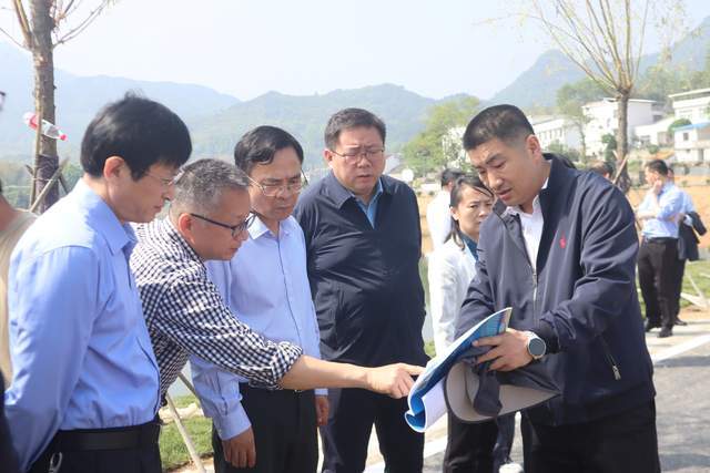 为做好赛事保障工作,浠水县委书记陈正红;浠水县委副书记