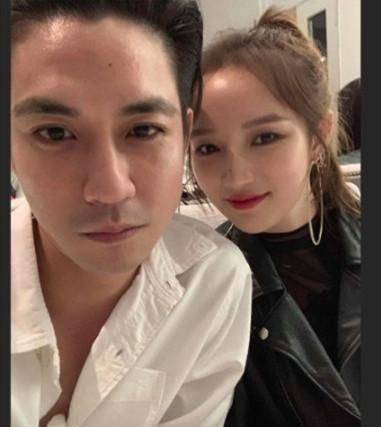 孟佳和王霏霏本身颜值,性格不是韩国人的菜,再加上外国人身份,常常被