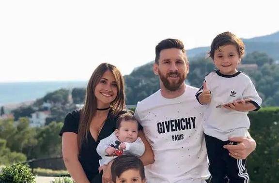 原创夫妻因为梅西和c罗离婚什么才是压垮婚姻的最后一根稻草