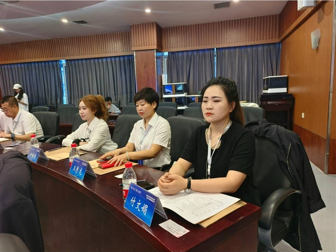 山西大同灵丘县企业家高级工商管理研修班在重庆大学开班