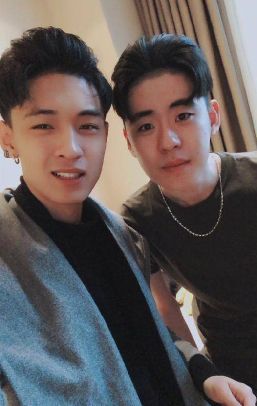 郭德纲改口称挥荧光棒听相声属于复古陷双标质疑你怎么看