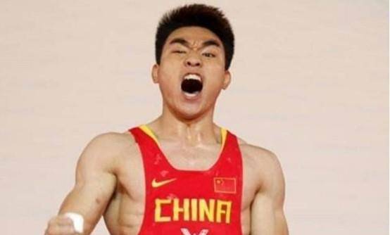 举重天才廖辉被误判禁赛两年奥运会赛前被换下愤怒退役