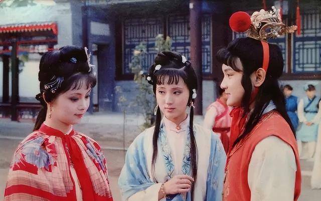 贾宝玉女性价值毁灭三部曲只有少数人能逃脱的魔咒