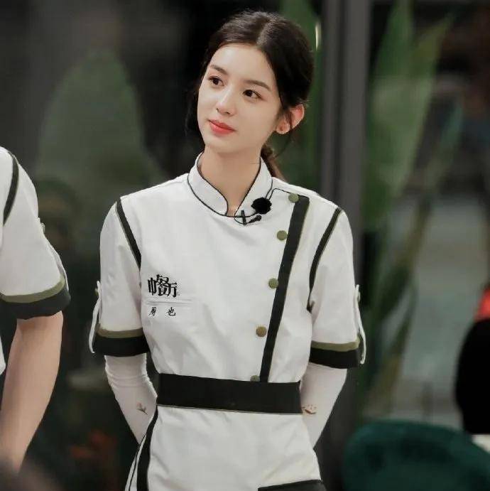 原创和周迅互撕20年后李冰冰终于捧红了亲闺女还是她狠