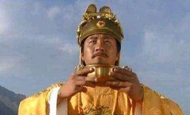 时发现碗里有头发,御厨马上摘掉帽子道:我是光头_马皇后_皇帝_统治