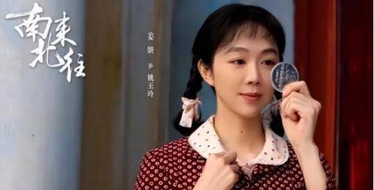 姜妍身形火辣到极点,连最大号泳装也招架不住!连林志玲都羡慕!